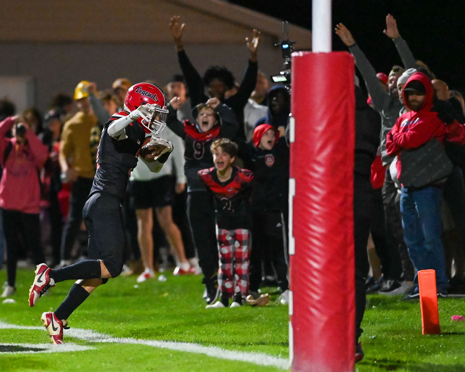 Lancaster Legend Touchdown!