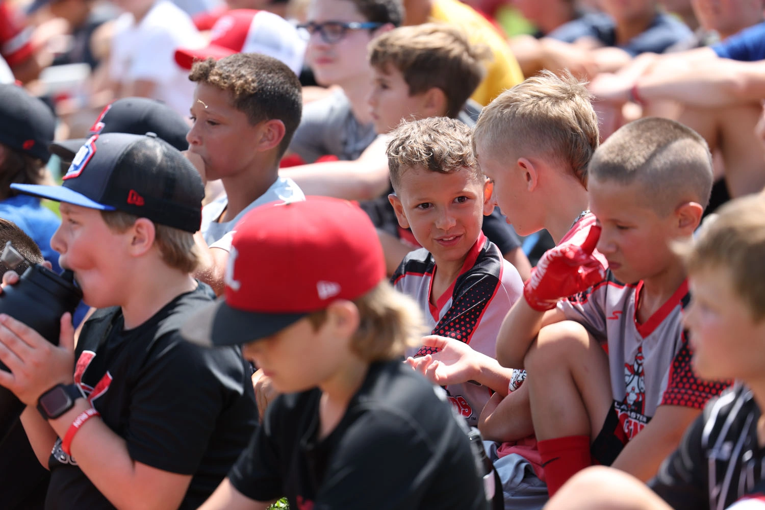 Young campers talking at the end of day 3